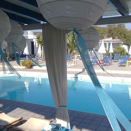 Helios Hotel Agia Marina (Aegina) Exterior foto