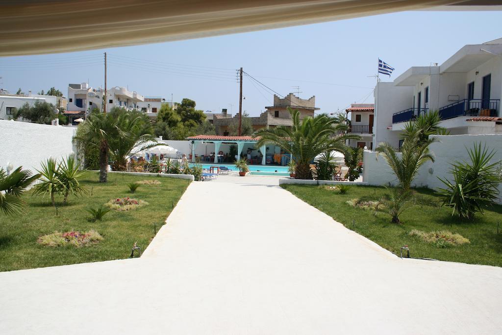Helios Hotel Agia Marina (Aegina) Exterior foto