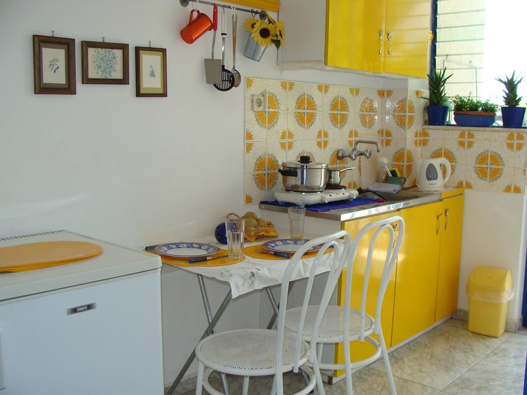 Helios Hotel Agia Marina (Aegina) Quarto foto